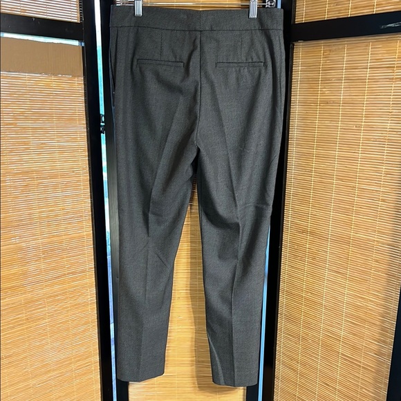 4/$15 Ann Taylor Gray Women's Trousers - Picture 2 of 2